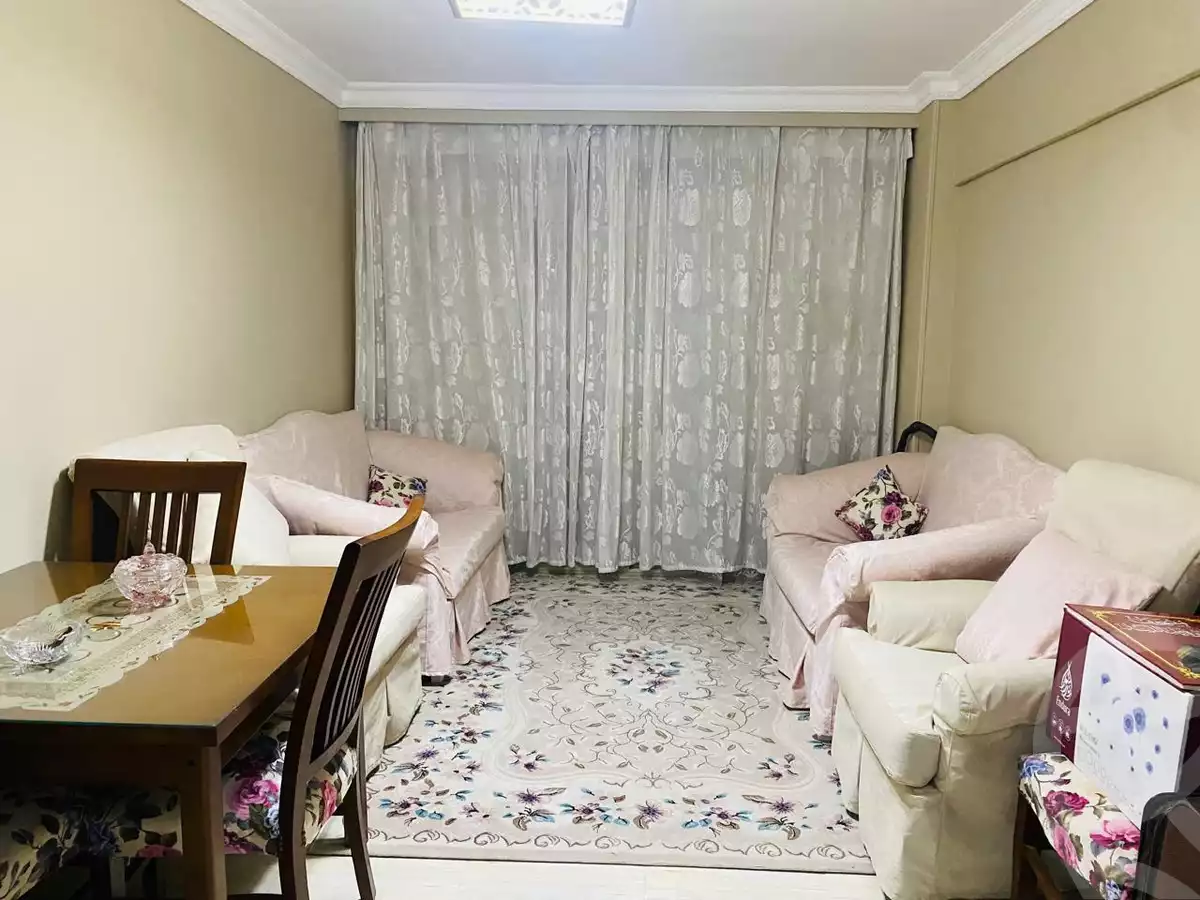 https://aqarmap.com.eg/en/listing/5007744-for-sale-cairo-6th-of-october-hadaeq-october-kmbwnd-fy-hdyq-ktwbr-el-dowalia-plaza
