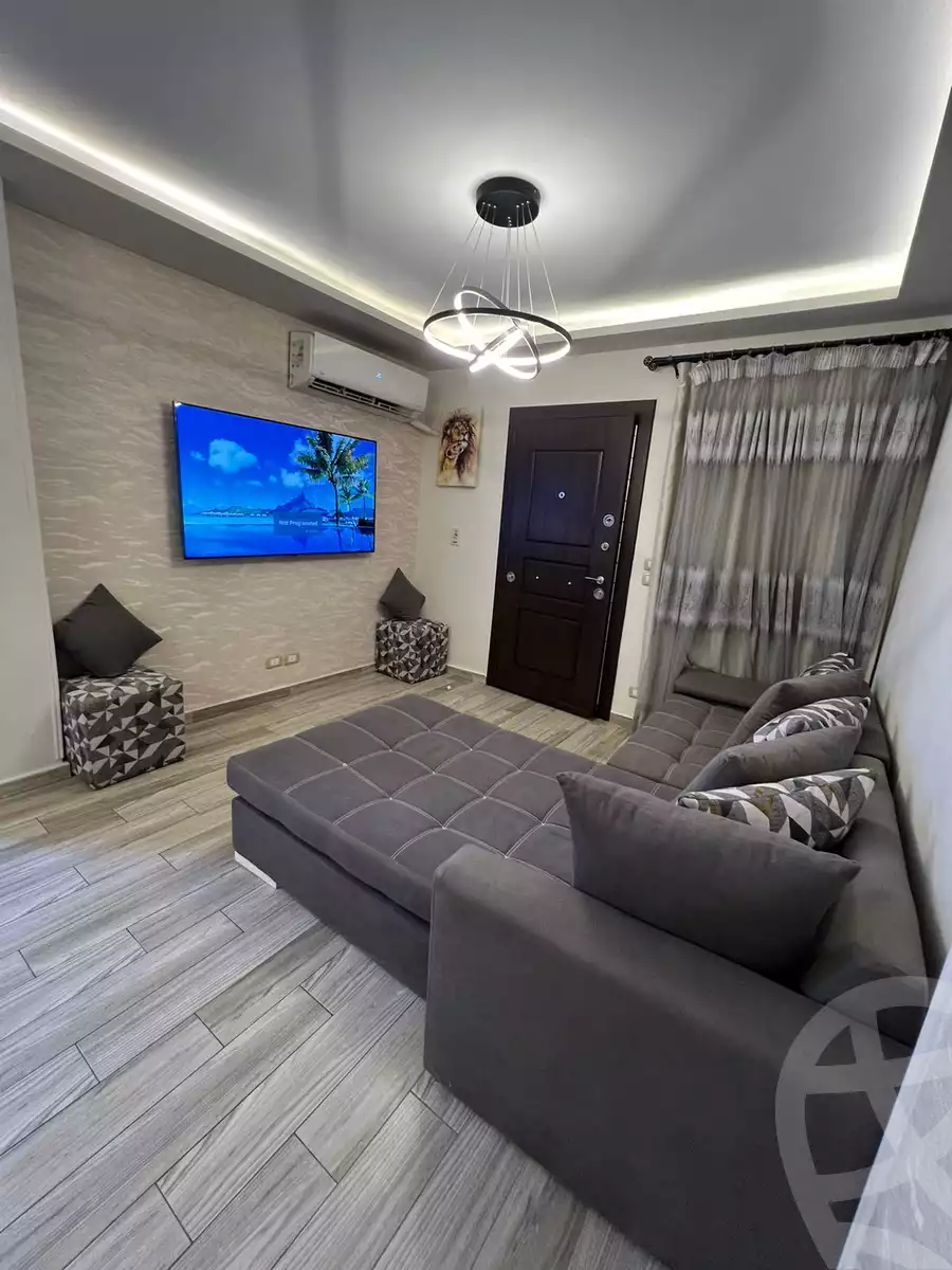 https://aqarmap.com.eg/en/listing/5012495-for-rent-cairo-new-cairo-lrhb-city-phase-5-ibn-al-nafees-st