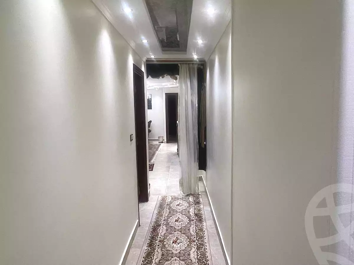https://aqarmap.com.eg/ar/listing/5015999-for-sale-alexandria-moharram-bey-ali-al-askandarani-st