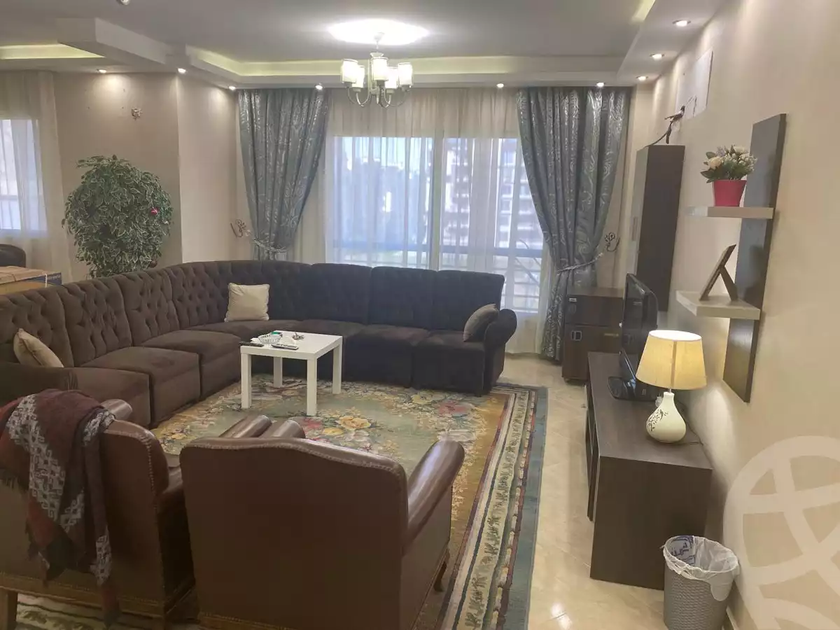 https://aqarmap.com.eg/ar/listing/5019943-for-rent-cairo-el-sheikh-zayed-city-compounds-jn-zyd