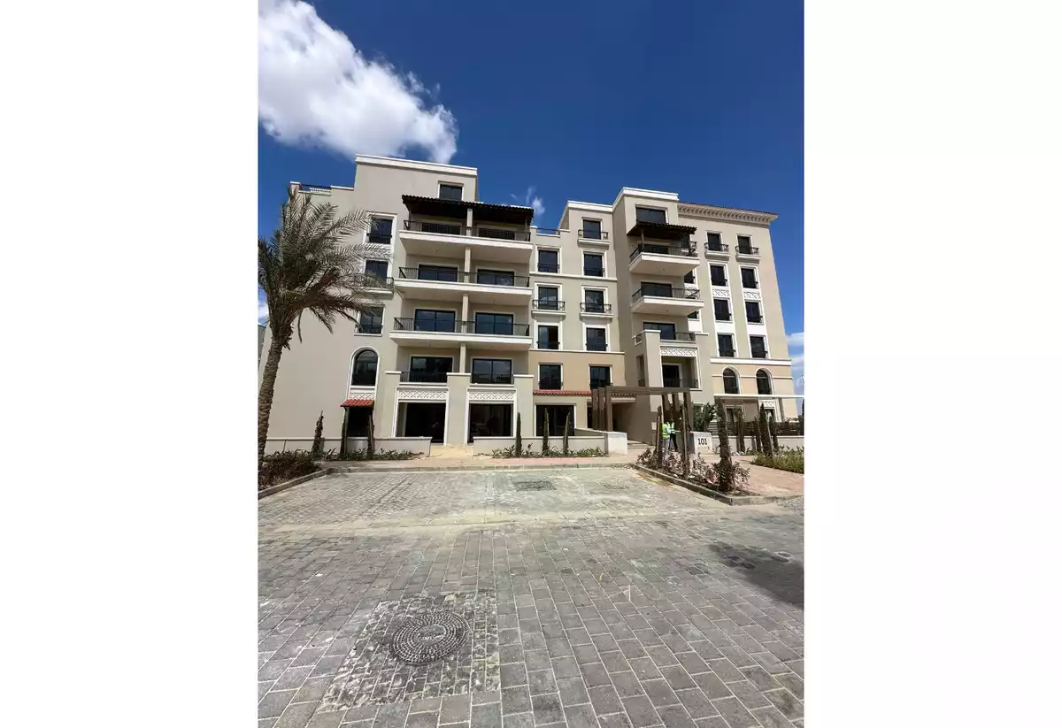 https://aqarmap.com.eg/ar/listing/5020793-for-sale-cairo-el-sheikh-zayed-city-compounds-kmbwnd-fyldj-wyst-dr-llttwyr