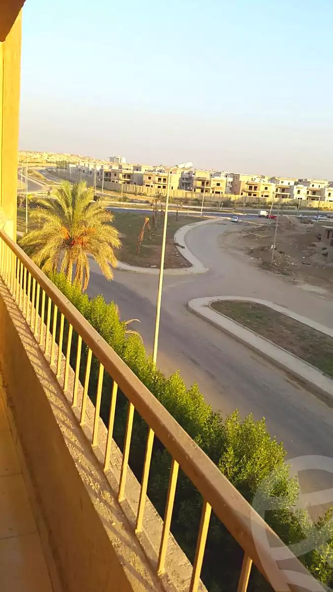 https://aqarmap.com.eg/ar/listing/5030410-for-rent-cairo-new-cairo-compounds-kmbwnd-rwd-lzhr