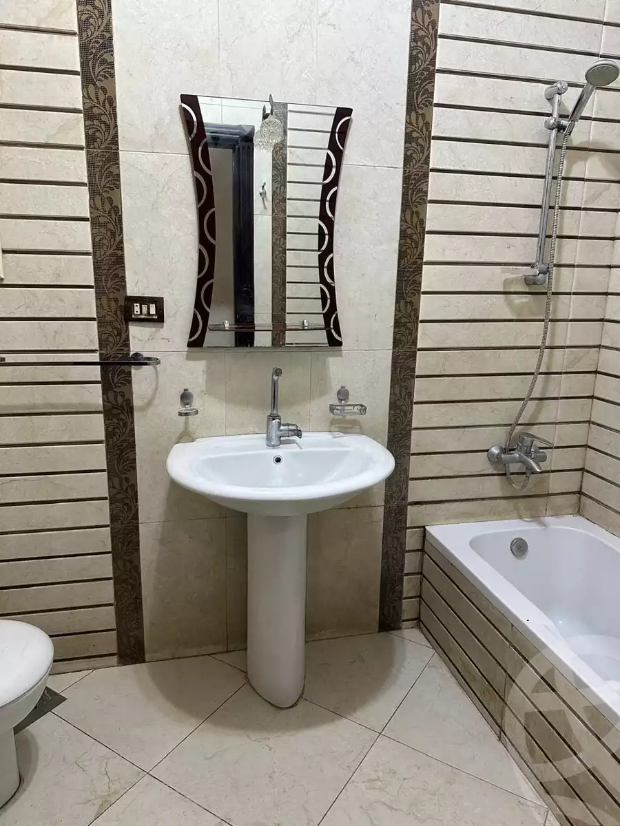 https://aqarmap.com.eg/en/listing/5034459-for-rent-cairo-mokattam-lhdb-l-ly-shareaa-9