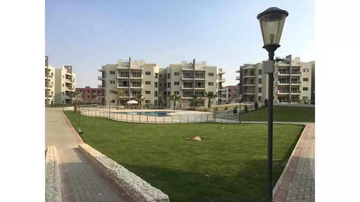 https://aqarmap.com.eg/en/listing/5048830-for-sale-cairo-el-sheikh-zayed-city-compounds-dh-drys