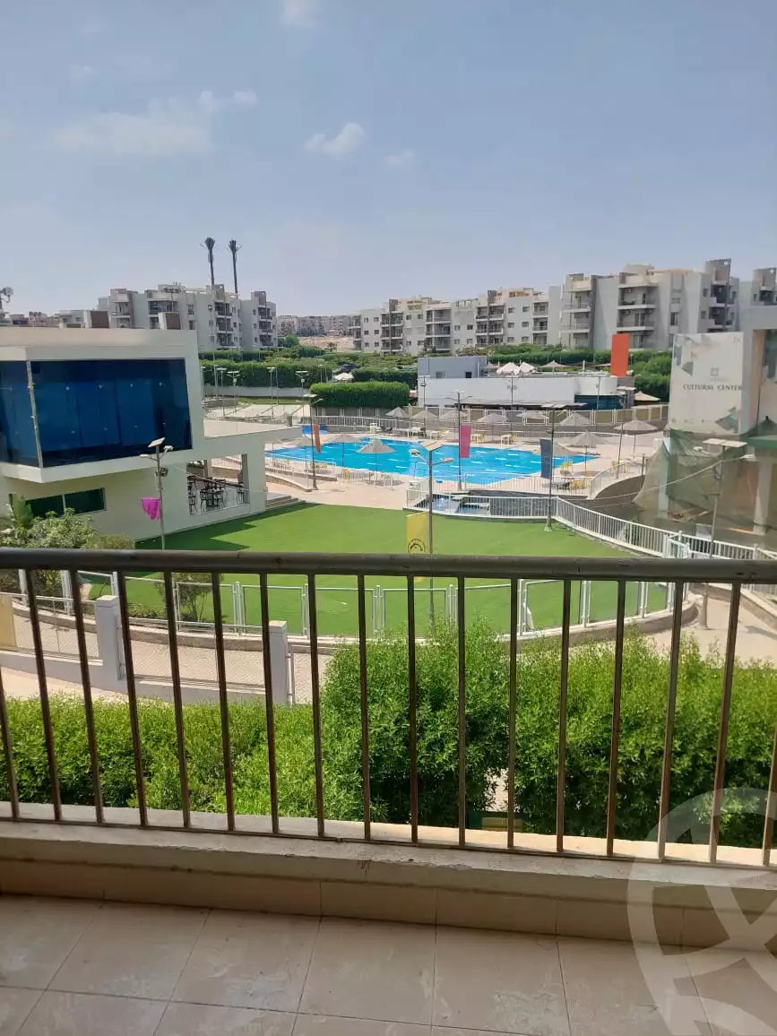 https://aqarmap.com.eg/ar/listing/5048830-for-sale-cairo-el-sheikh-zayed-city-compounds-dh-drys