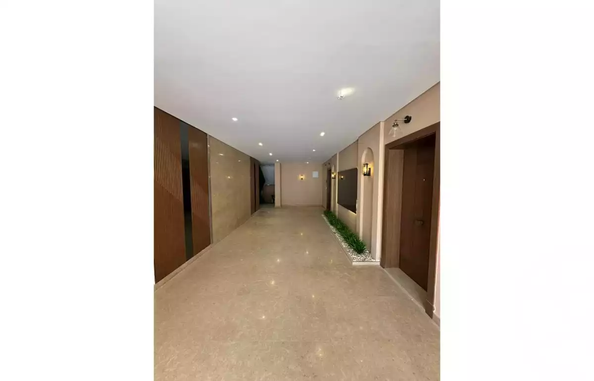 https://aqarmap.com.eg/ar/listing/5050284-for-sale-cairo-el-sheikh-zayed-city-compounds-kmbwnd-fyldj-wyst-dr-llttwyr