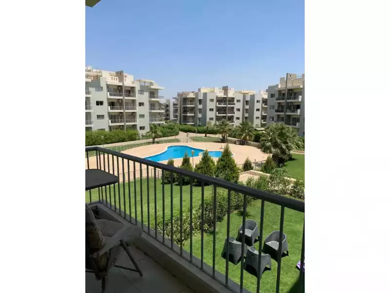 https://aqarmap.com.eg/ar/listing/5074102-for-rent-cairo-el-sheikh-zayed-city-compounds-dh-drys