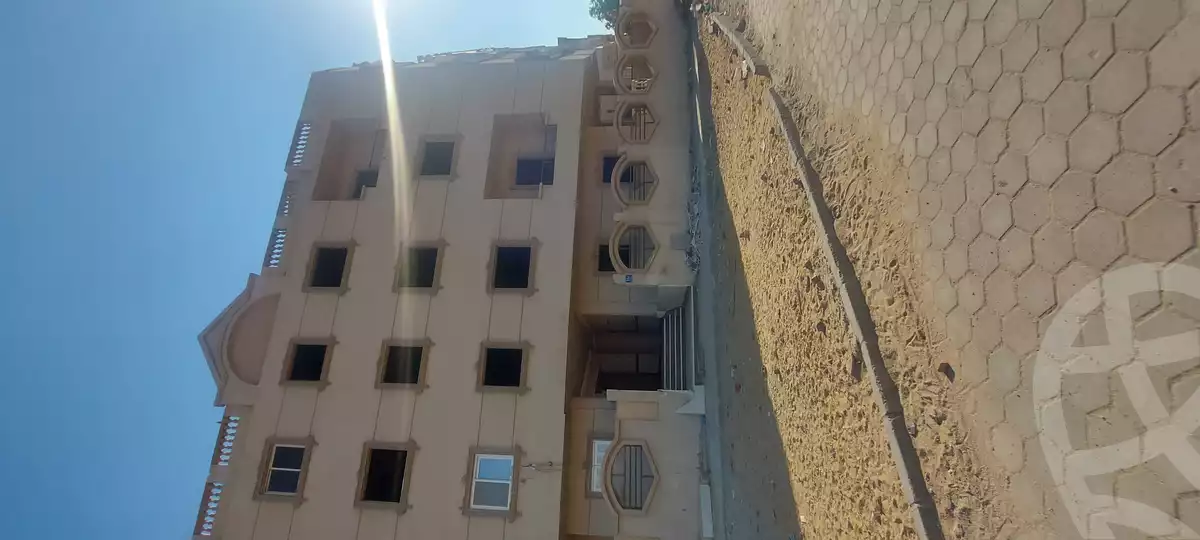 https://aqarmap.com.eg/ar/listing/6378229-for-sale-cairo-el-shorouk-lmntq-lthmn-neighbourhood-3