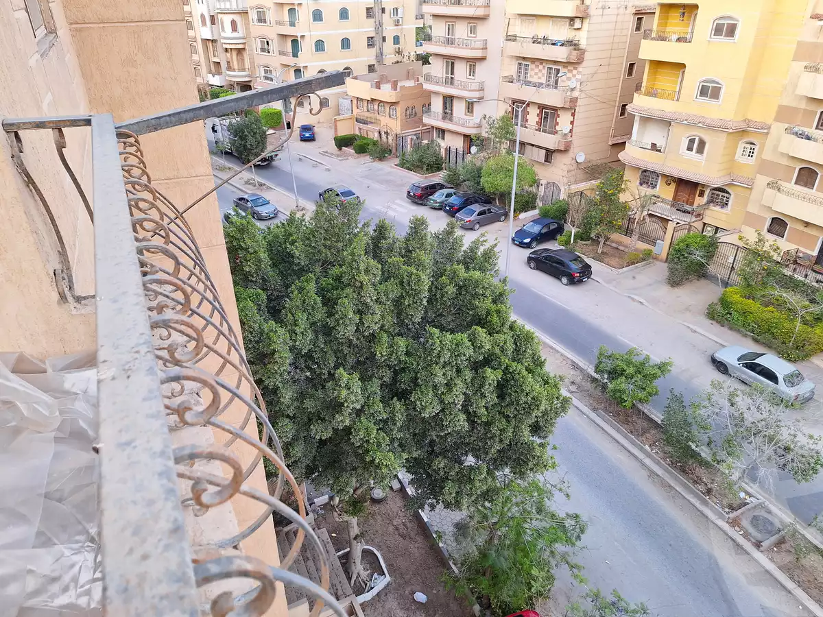 https://aqarmap.com.eg/en/listing/5933875-for-sale-cairo-6th-of-october-el-ahyaa-neighborhood-5th-street-19
