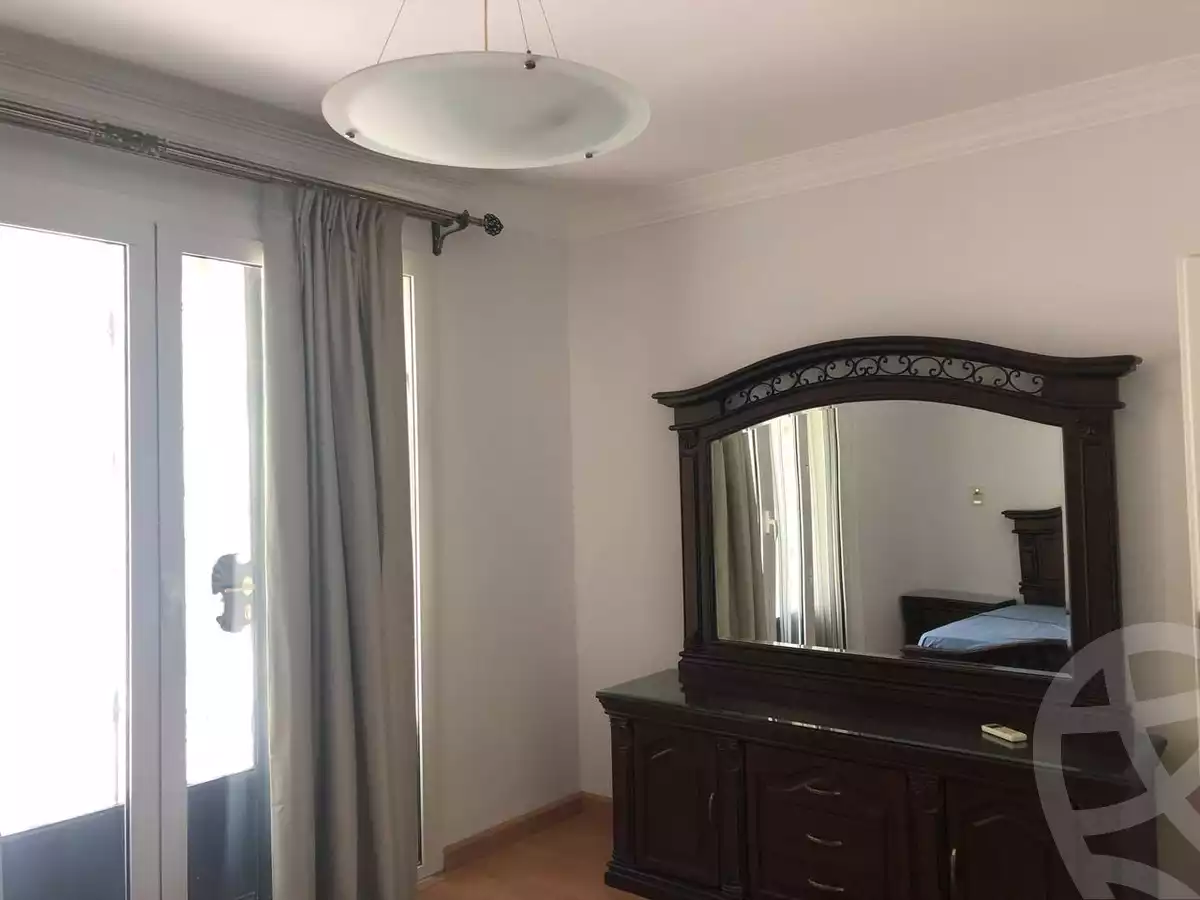 https://aqarmap.com.eg/ar/listing/5119140-for-rent-cairo-new-cairo-lrhb-city-phase-8