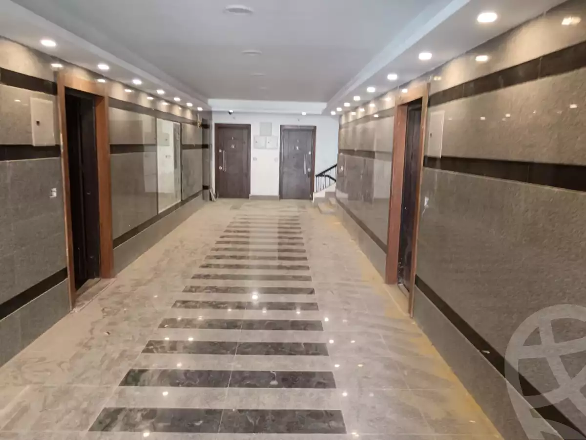 https://aqarmap.com.eg/en/listing/5145656-for-sale-cairo-new-cairo-compounds-kmbwnd-lnyb-l-m