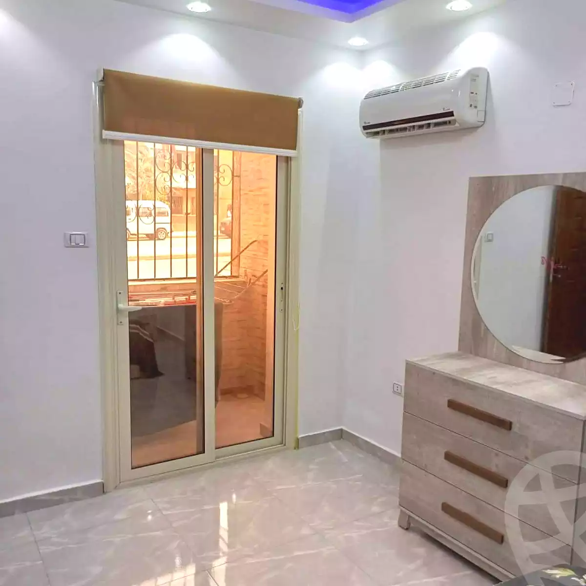 https://aqarmap.com.eg/ar/listing/5146488-for-sale-cairo-6th-of-october-el-ahyaa-neighborhood-7th-al-sayeda-aesha-st