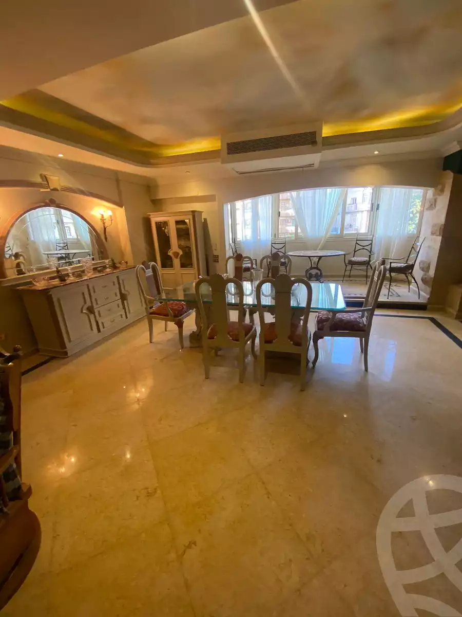 https://aqarmap.com.eg/ar/listing/5155509-for-sale-cairo-manial-manial-st