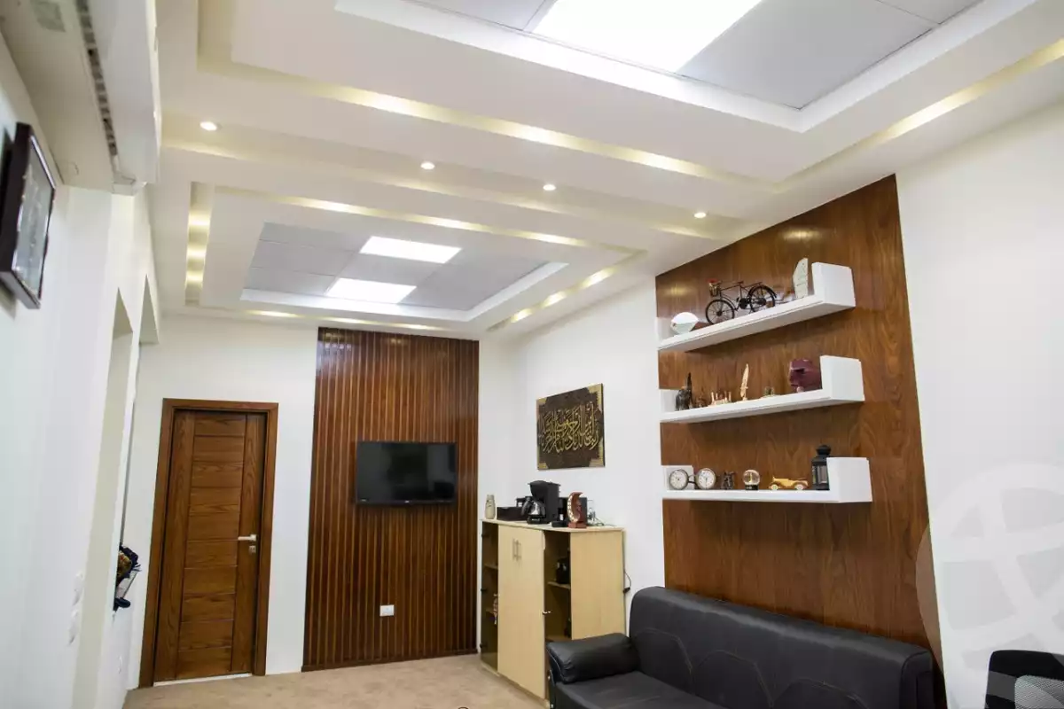 https://aqarmap.com.eg/en/listing/5638330-for-sale-cairo-6th-of-october-featured-neighborhood-sixth-touristic-village-al-wageh-street