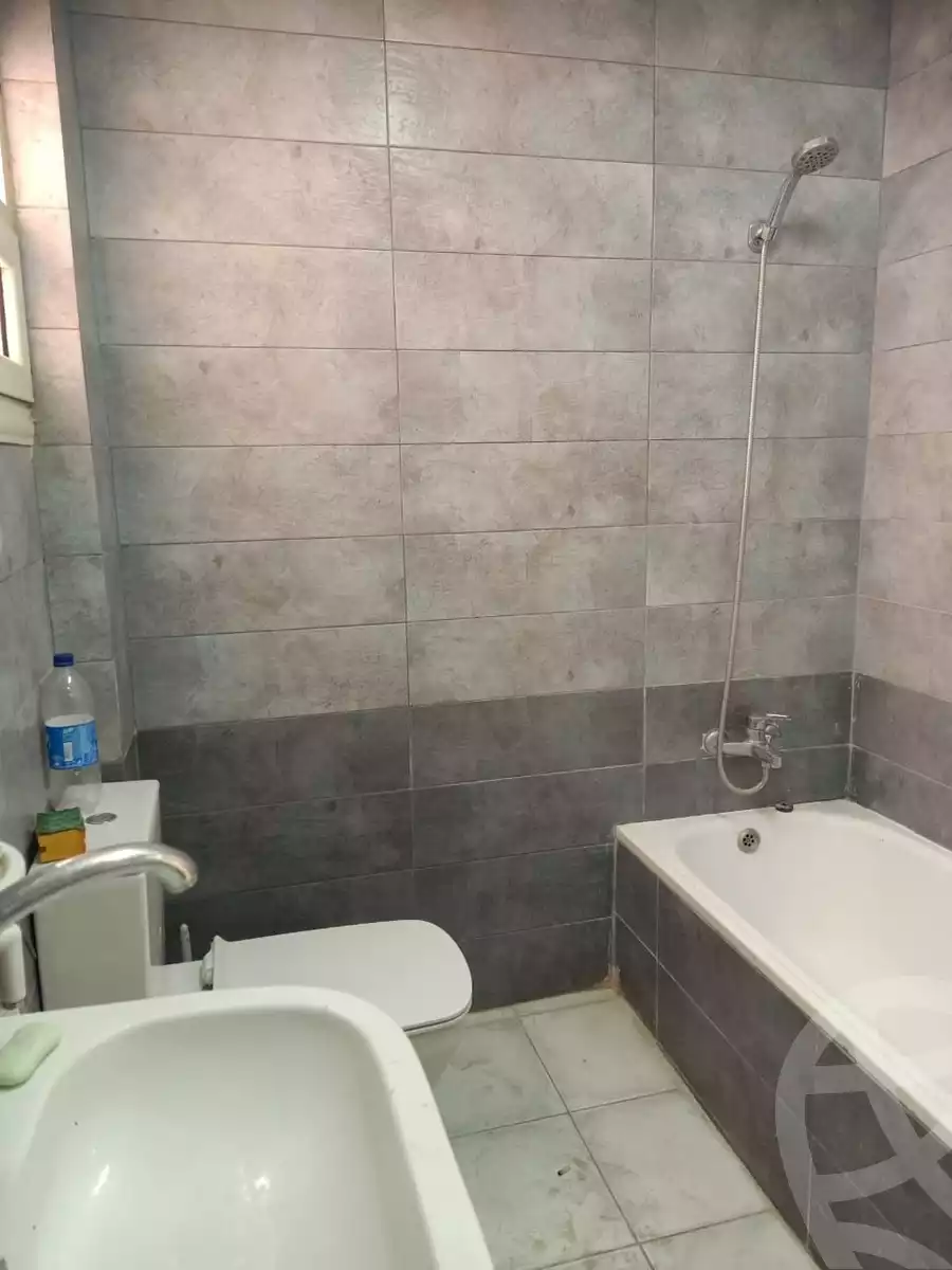 https://aqarmap.com.eg/en/listing/5180067-for-rent-cairo-new-cairo-lrhb-city-phase-6-al-layth-ibn-saad-st