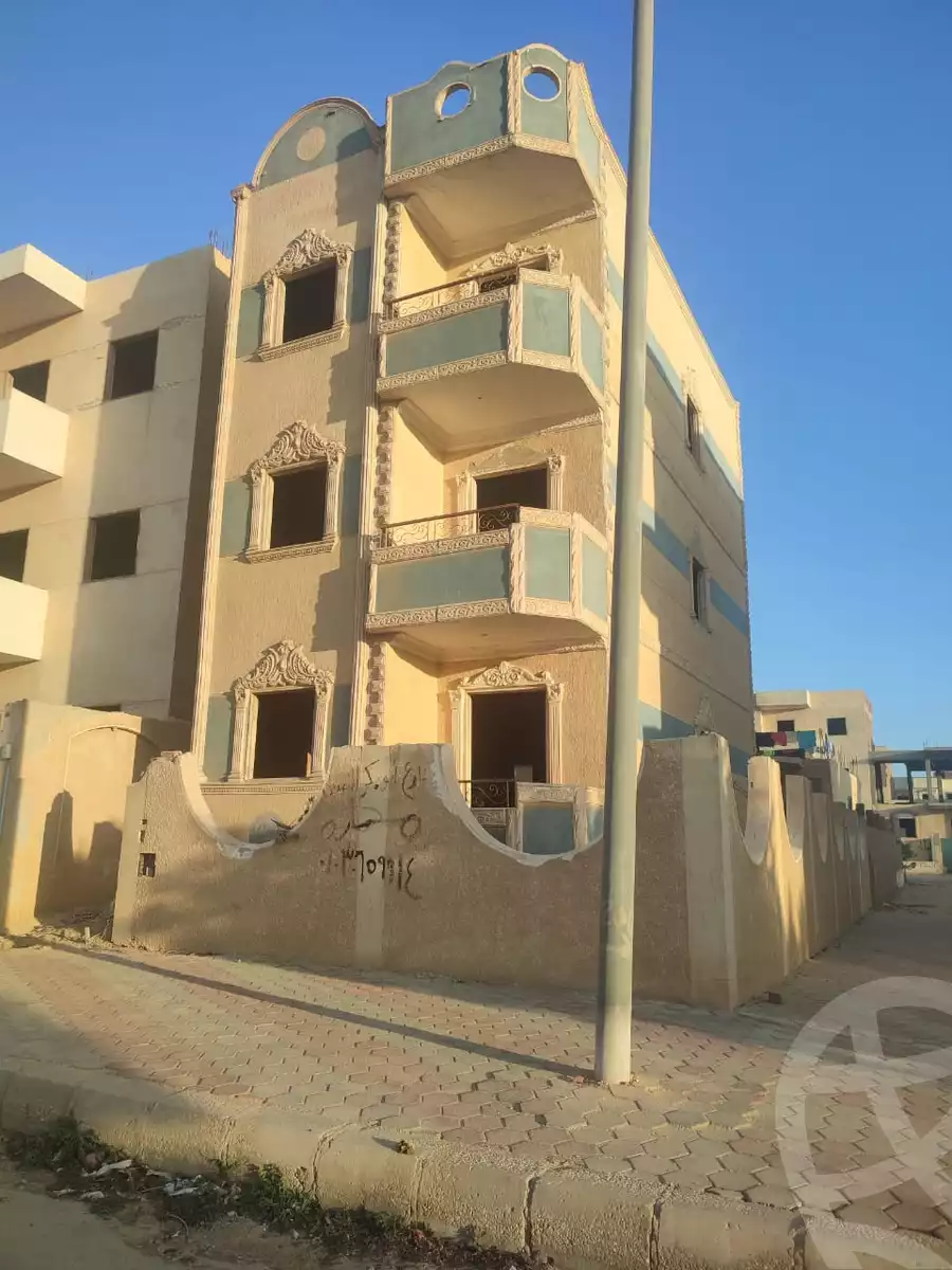 https://aqarmap.com.eg/ar/listing/5191741-for-sale-cairo-6th-of-october-hadaeq-october-ebni-betak-7-mohammed-hamdan-st