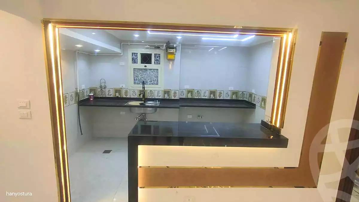 https://aqarmap.com.eg/en/listing/5196743-for-sale-alexandria-lauran-shaarawy-st