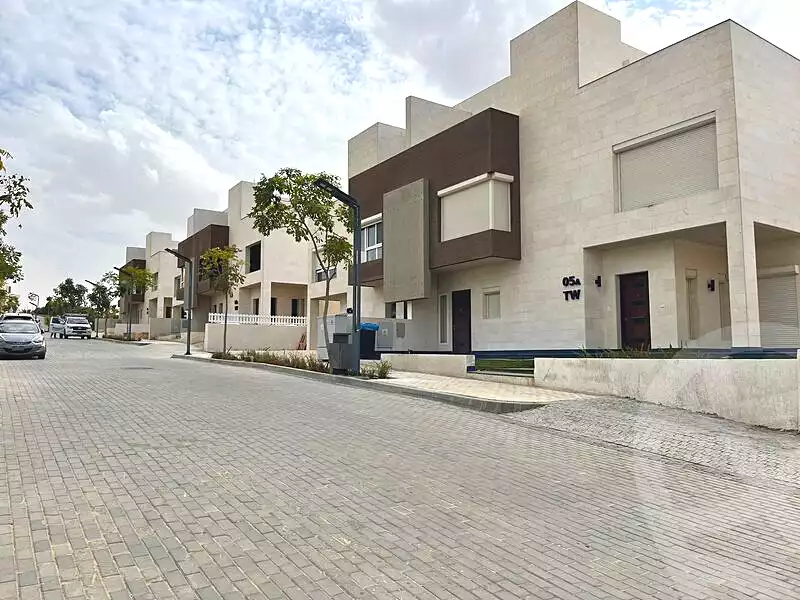 https://aqarmap.com.eg/en/listing/5203293-for-rent-cairo-6th-of-october-compounds-soleya