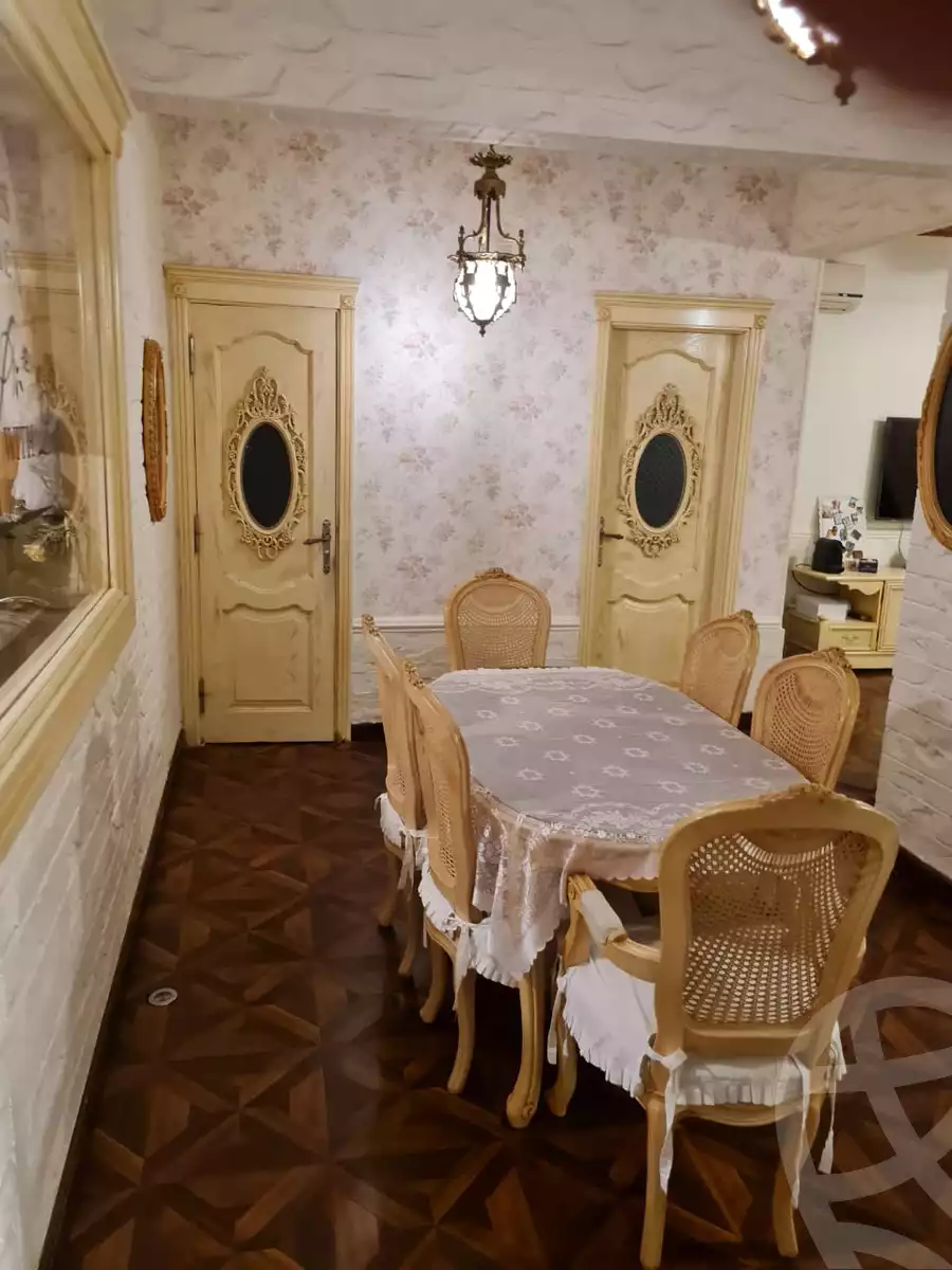 https://aqarmap.com.eg/en/listing/4468437-for-sale-cairo-new-cairo-ganob-el-akadamiya-south-academy-h-el-shaheed-shafik-metri-sedrak-st