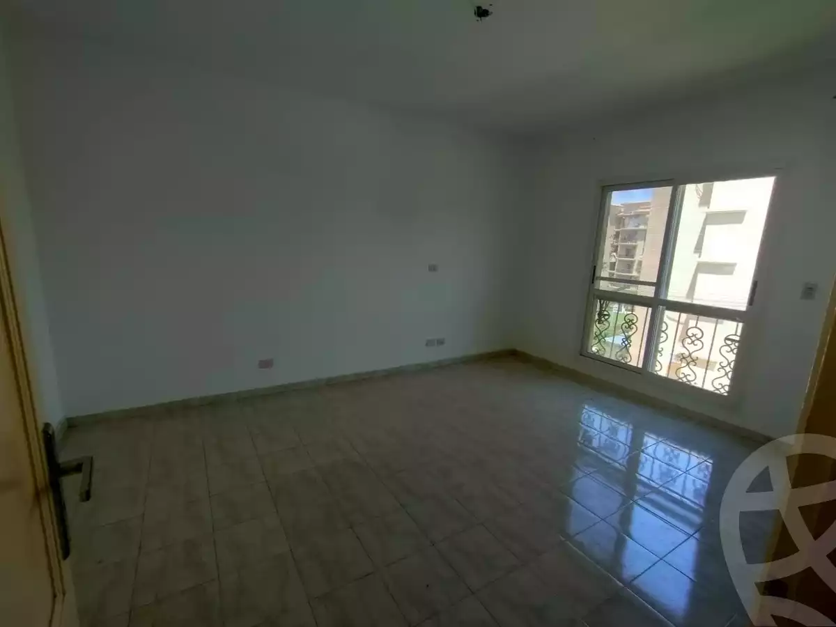 https://aqarmap.com.eg/en/listing/5213980-for-rent-cairo-new-cairo-lrhb-city-phase-8