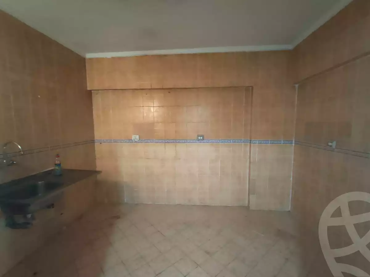 https://aqarmap.com.eg/en/listing/5213980-for-rent-cairo-new-cairo-lrhb-city-phase-8