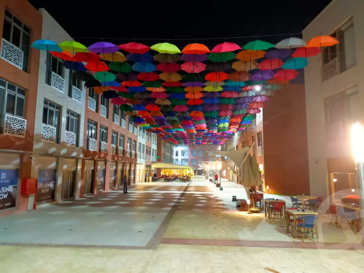 https://aqarmap.com.eg/en/listing/5214185-for-sale-cairo-el-sheikh-zayed-city-compounds-the-courtyard-mall-dorra