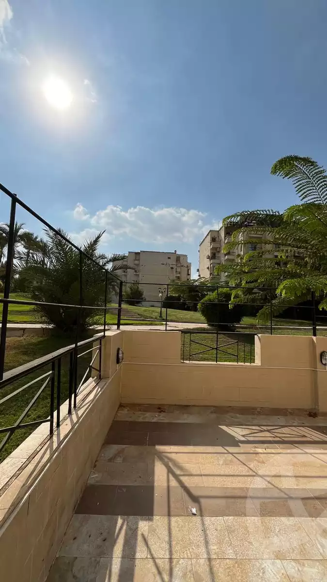 https://aqarmap.com.eg/en/listing/5214222-for-sale-cairo-el-sheikh-zayed-city-compounds-hadayek-el-mohandiseen