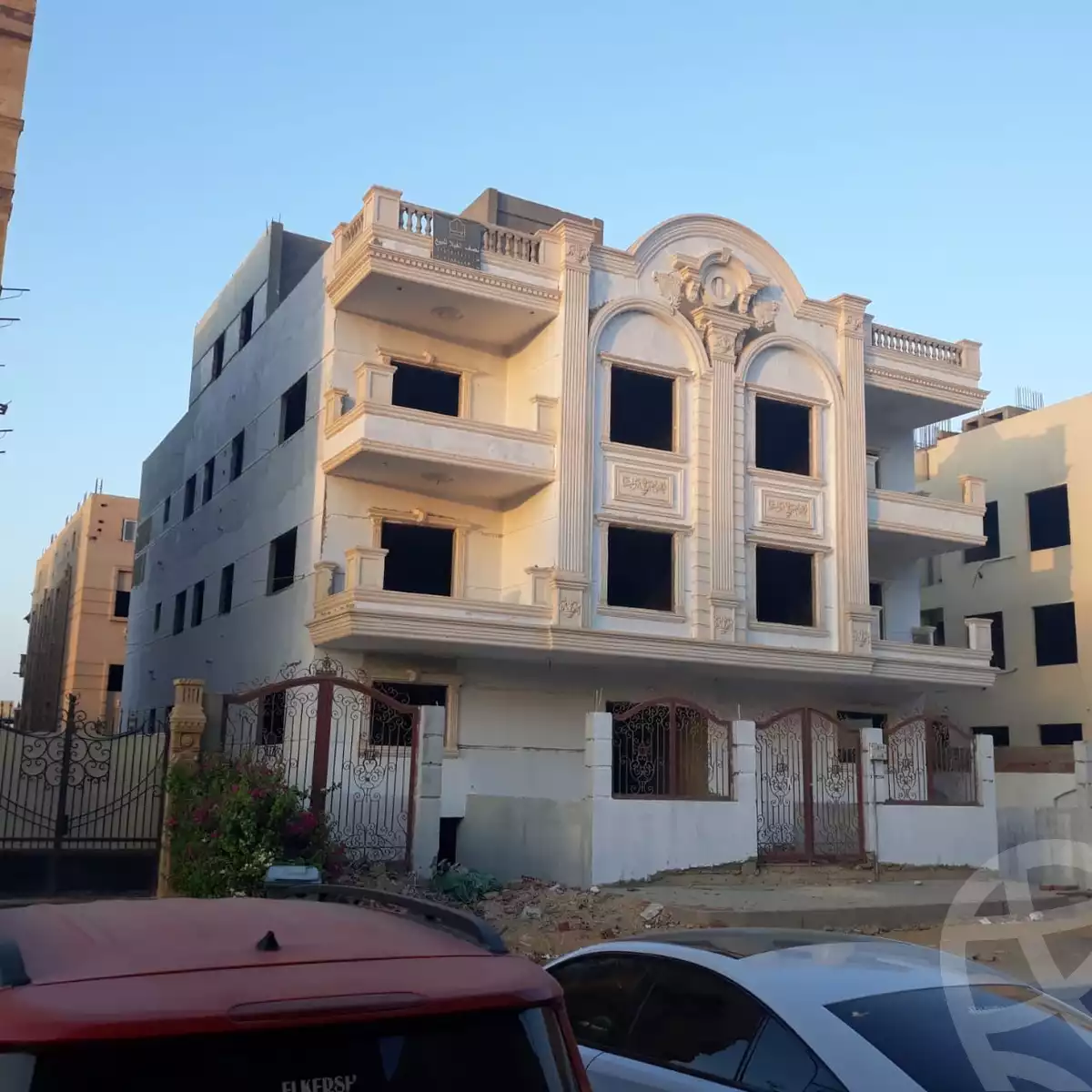 https://aqarmap.com.eg/en/listing/5844570-for-sale-cairo-new-cairo-el-kornfol-el-kornfol-10
