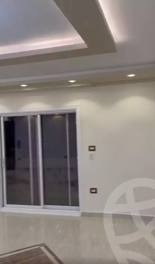 https://aqarmap.com.eg/ar/listing/5218699-for-rent-alexandria-el-mandara