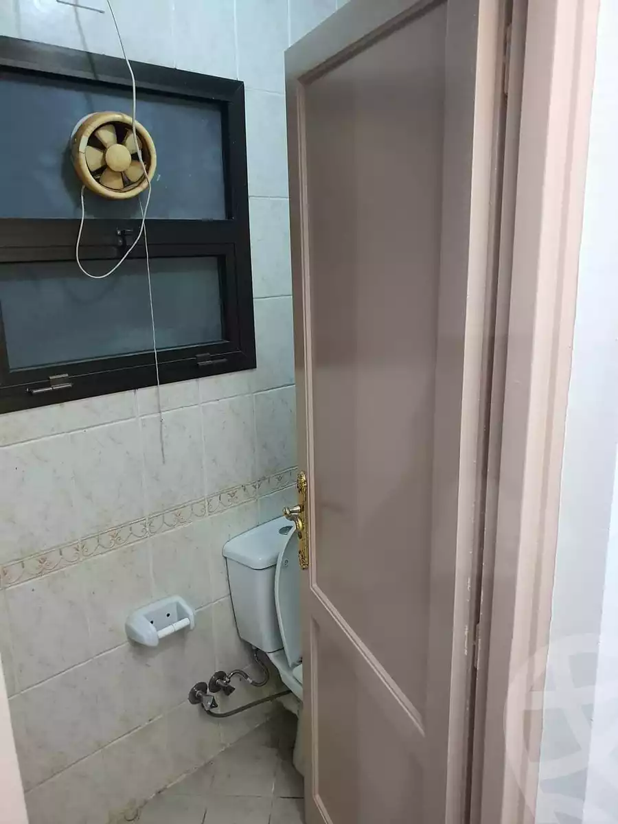 https://aqarmap.com.eg/ar/listing/5220182-for-rent-cairo-new-cairo-lrhb-city-phase-5-ibn-al-nafees-st