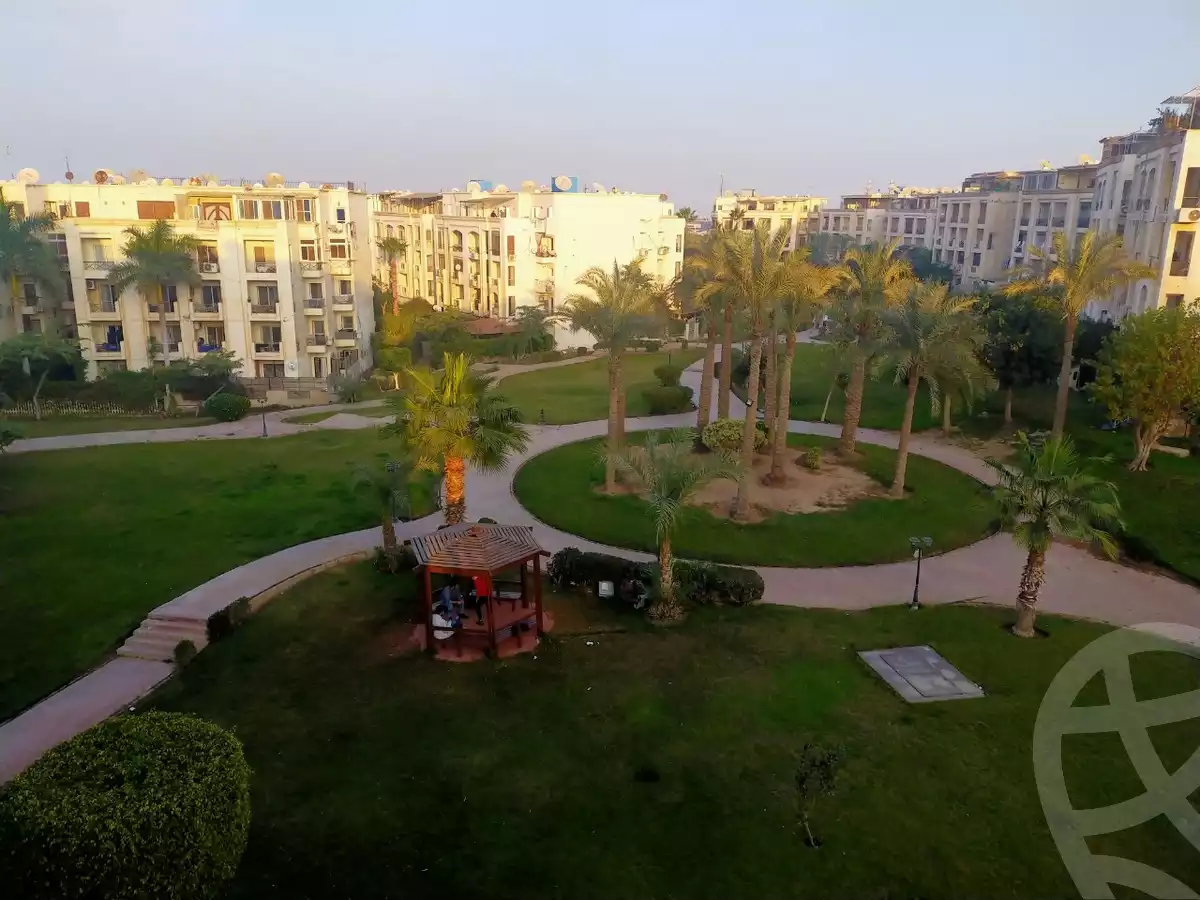 https://aqarmap.com.eg/en/listing/5225427-for-sale-cairo-el-sheikh-zayed-city-compounds-hadayek-el-mohandiseen