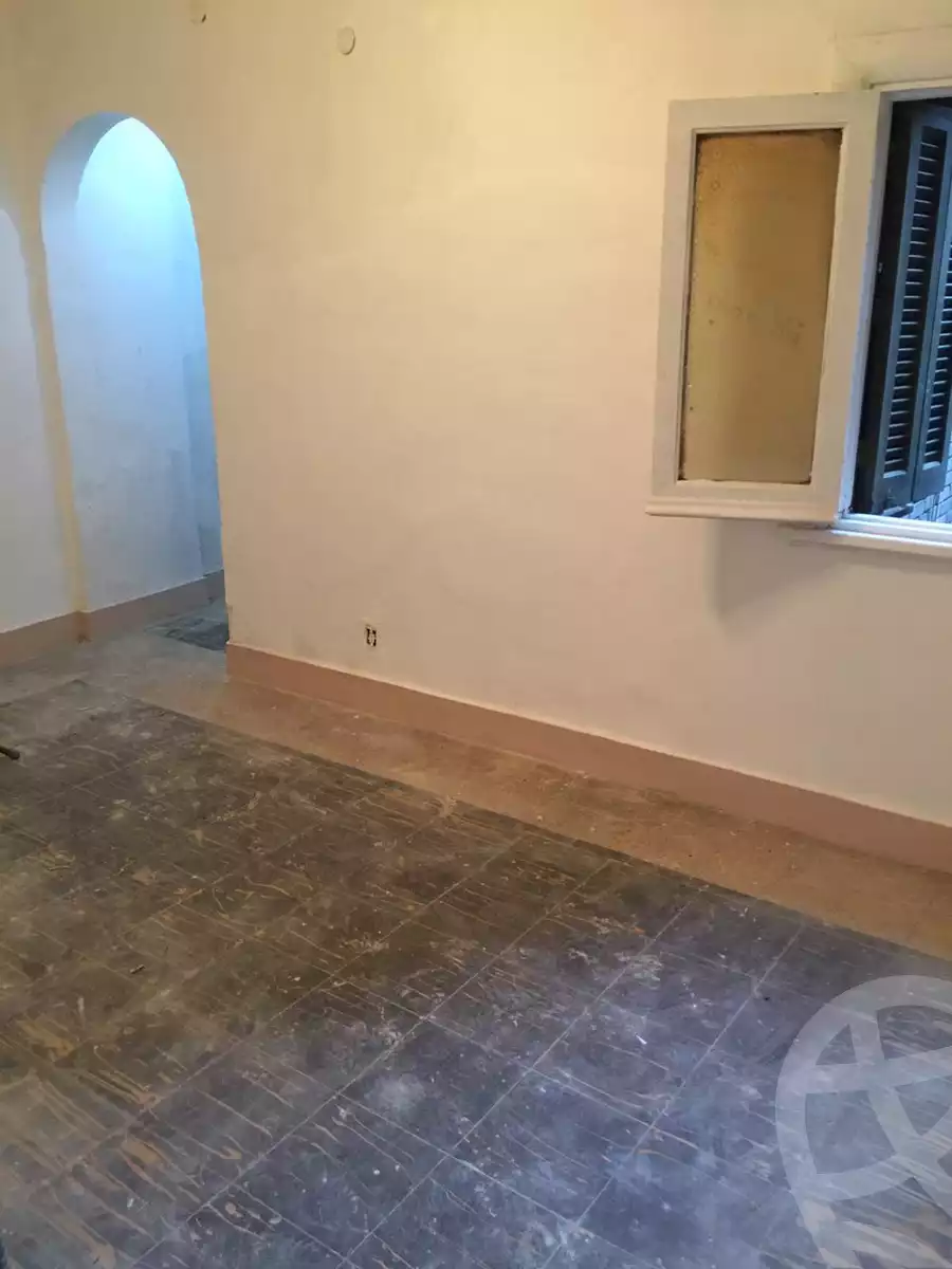 https://aqarmap.com.eg/en/listing/5225544-for-rent-cairo-downtown-abdeen-el-gomhoreya-st