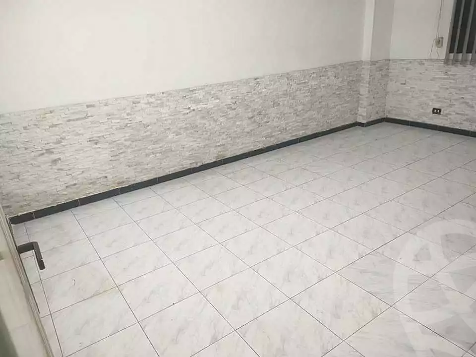 https://aqarmap.com.eg/ar/listing/5229674-for-rent-cairo-mokattam-lhdb-l-ly-shareaa-9