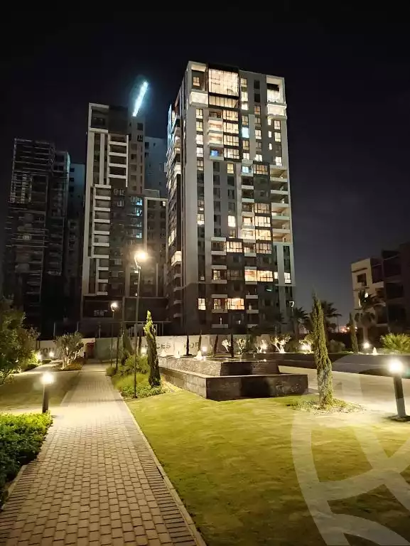 https://aqarmap.com.eg/ar/listing/5227659-for-sale-cairo-6th-of-october-compounds-mall-of-arabia-marakez