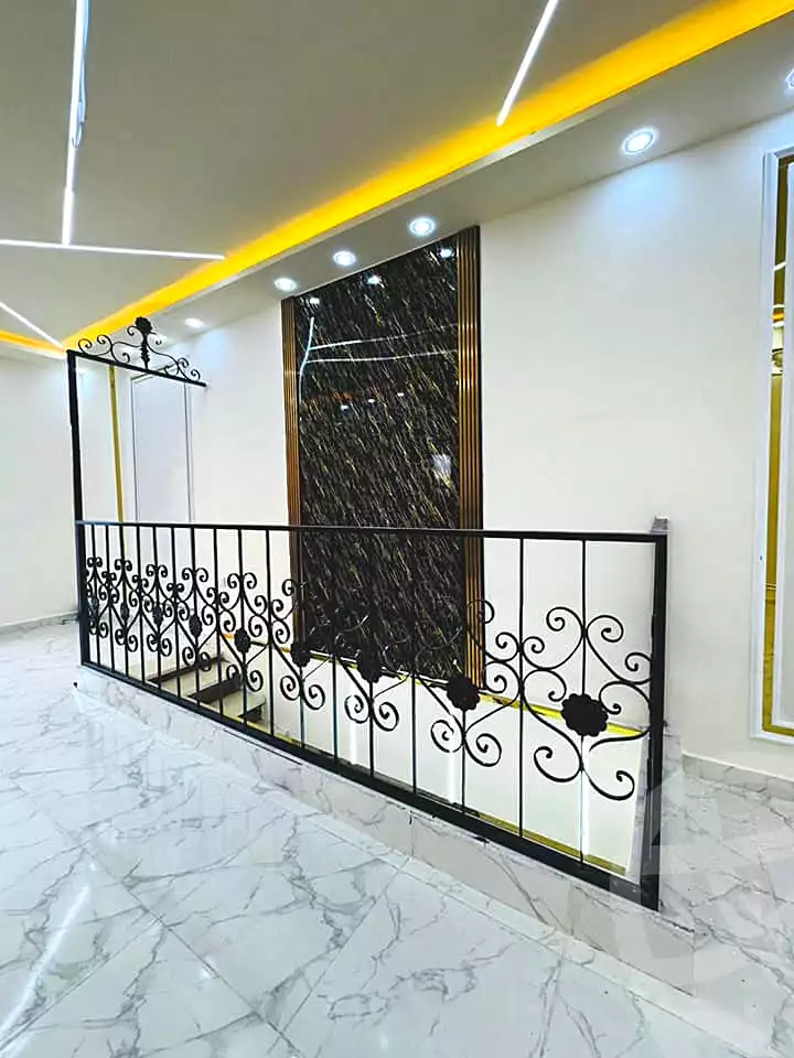https://aqarmap.com.eg/ar/listing/5243438-for-sale-alexandria-mntq-fr-y-blskndry-el-kilo-21