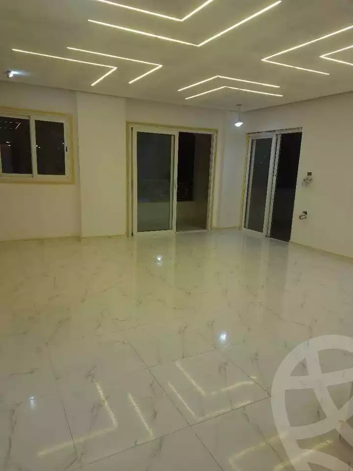 https://aqarmap.com.eg/ar/listing/5249619-for-sale-cairo-mokattam-lhdb-l-ly-shareaa-9