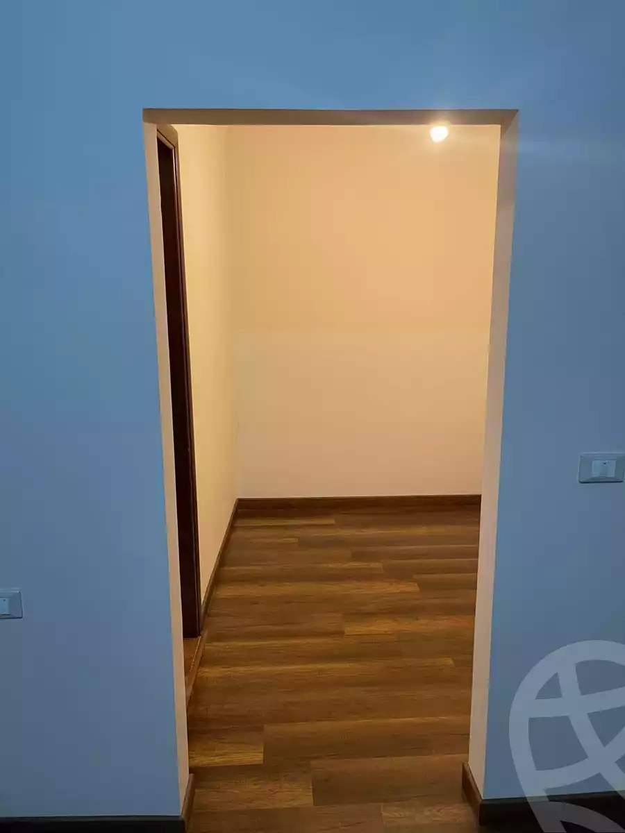 https://aqarmap.com.eg/ar/listing/5251313-for-rent-cairo-new-cairo-ganob-el-akadamiya-south-academy-d-hassan-ibn-thabet-st