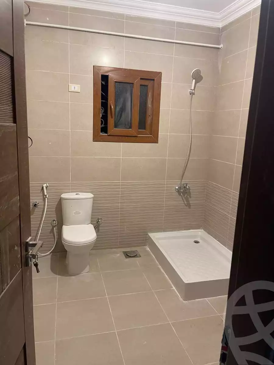 https://aqarmap.com.eg/ar/listing/5251313-for-rent-cairo-new-cairo-ganob-el-akadamiya-south-academy-d-hassan-ibn-thabet-st