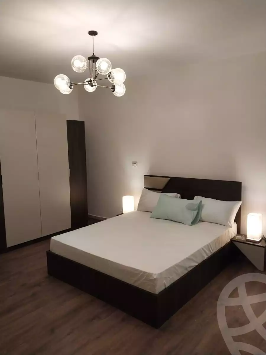 https://aqarmap.com.eg/en/listing/5257124-for-rent-cairo-new-cairo-lrhb-city-phase-8