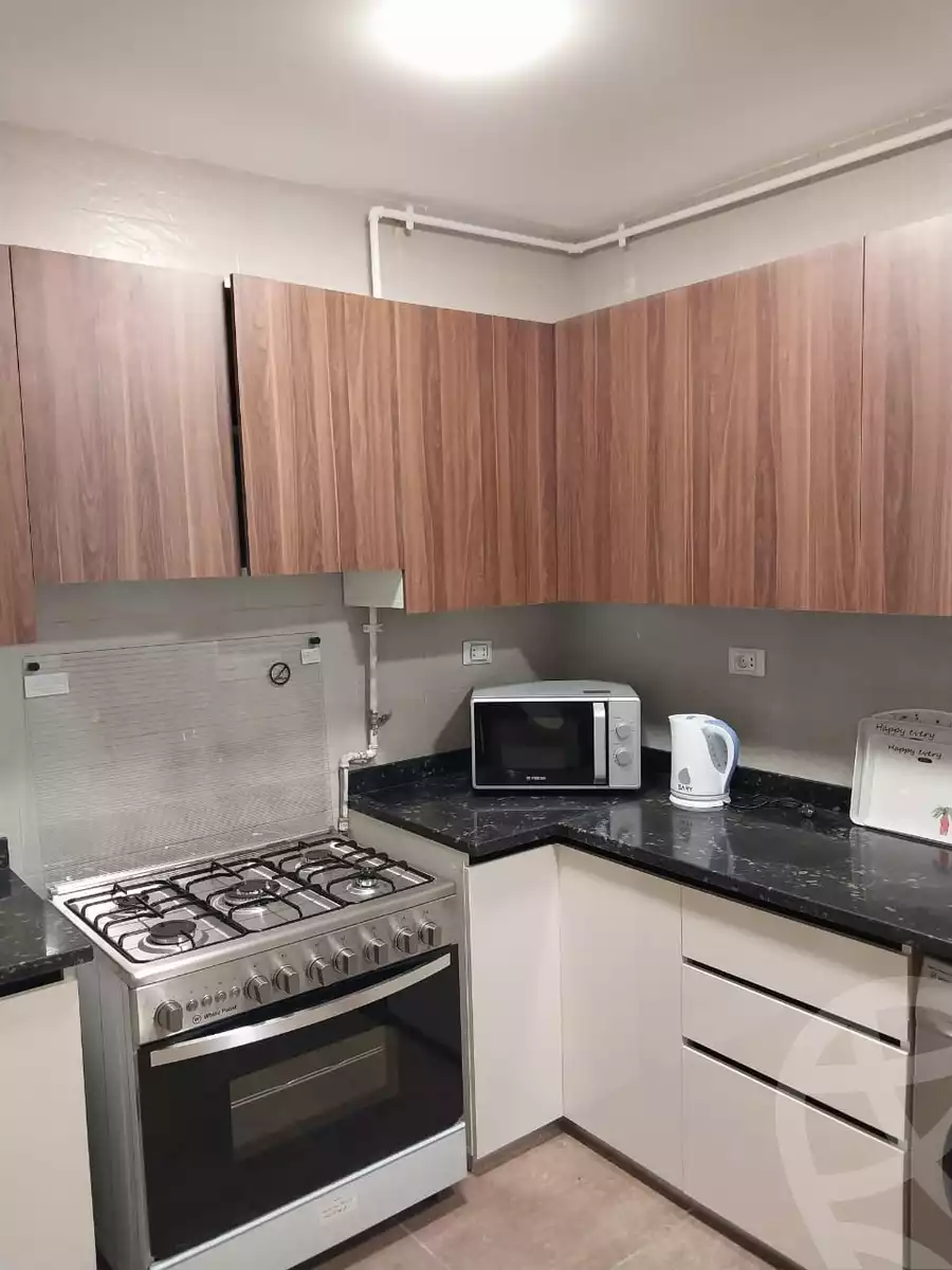https://aqarmap.com.eg/en/listing/5257124-for-rent-cairo-new-cairo-lrhb-city-phase-8