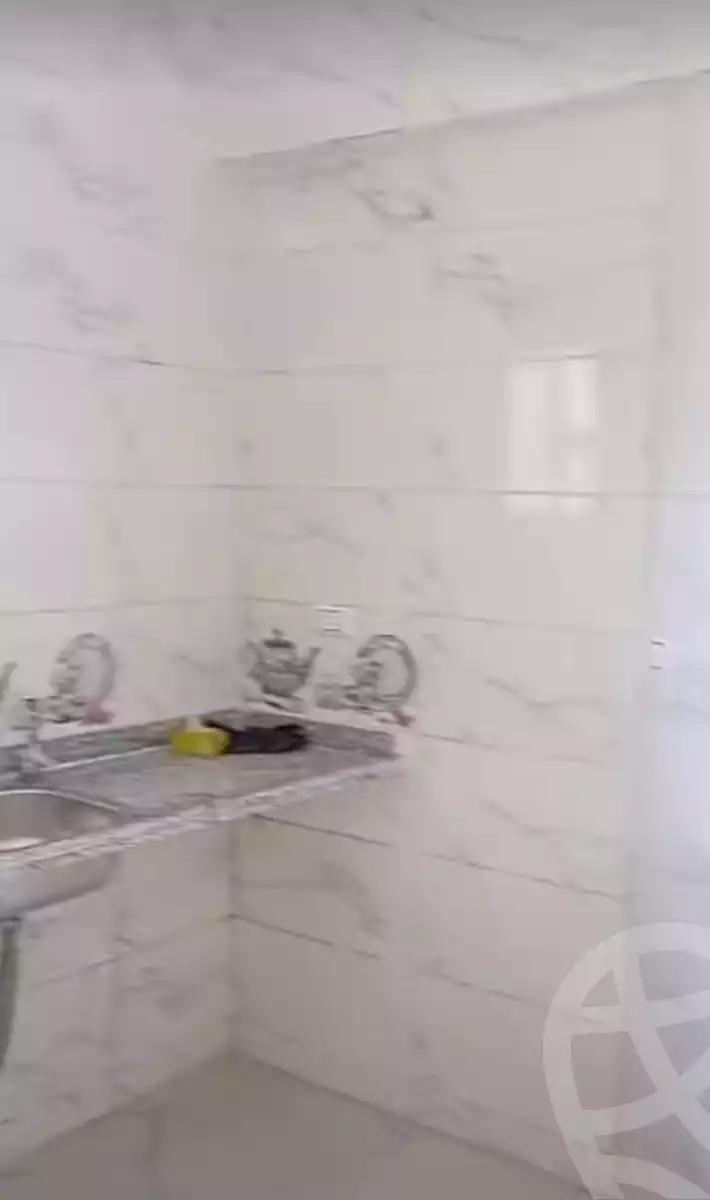 https://aqarmap.com.eg/ar/listing/5259233-for-sale-cairo-helwan-kwrnysh-hlwn