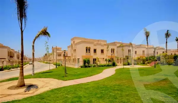 https://aqarmap.com.eg/en/listing/5260975-for-sale-cairo-el-sheikh-zayed-city-compounds-greens