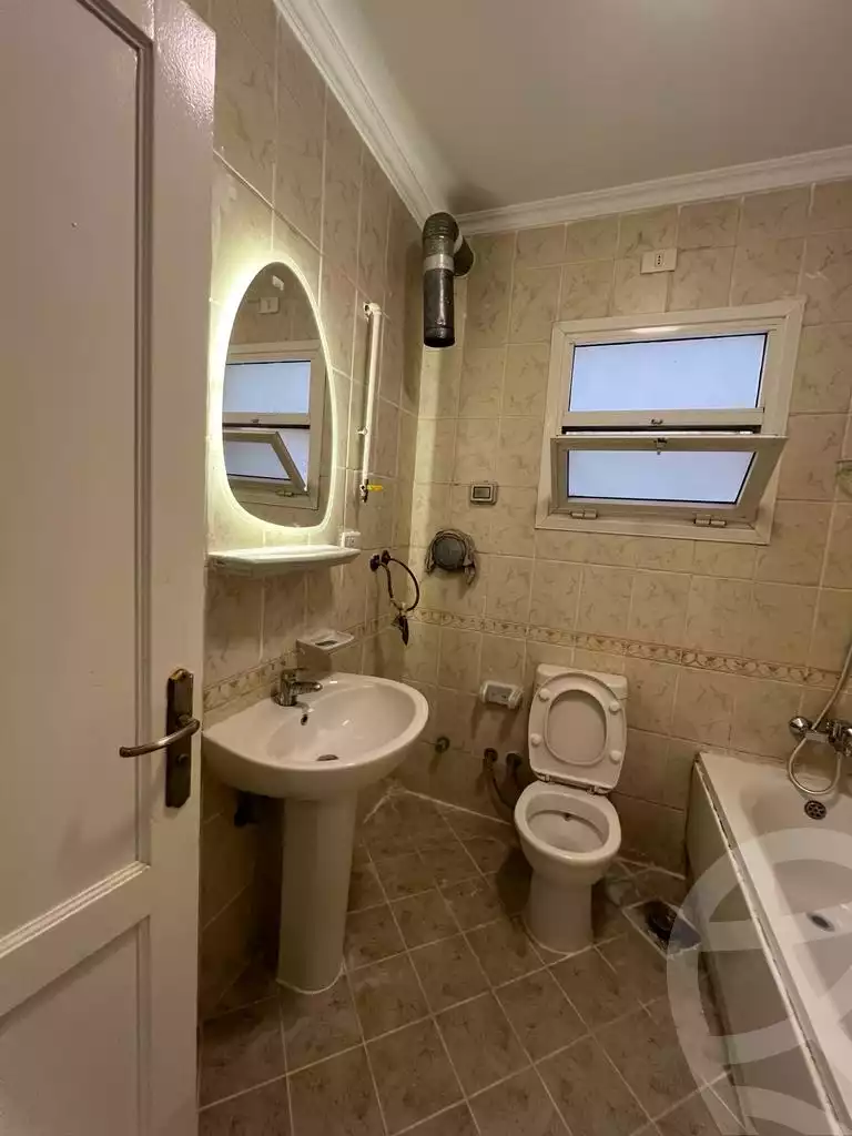 https://aqarmap.com.eg/en/listing/5264252-for-rent-cairo-new-cairo-lrhb-city-phase-5-ibn-al-nafees-st