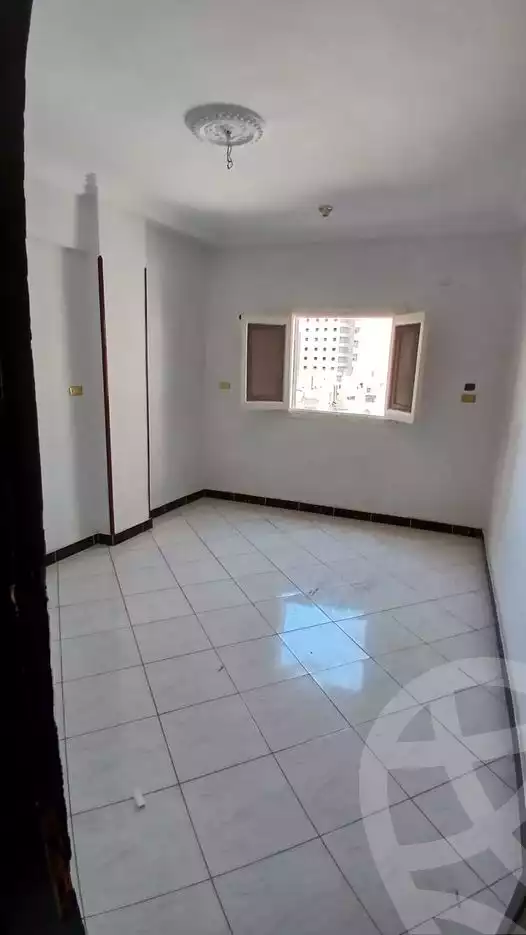 https://aqarmap.com.eg/ar/listing/5266452-for-rent-sohag-mntq-fr-y-bswhj