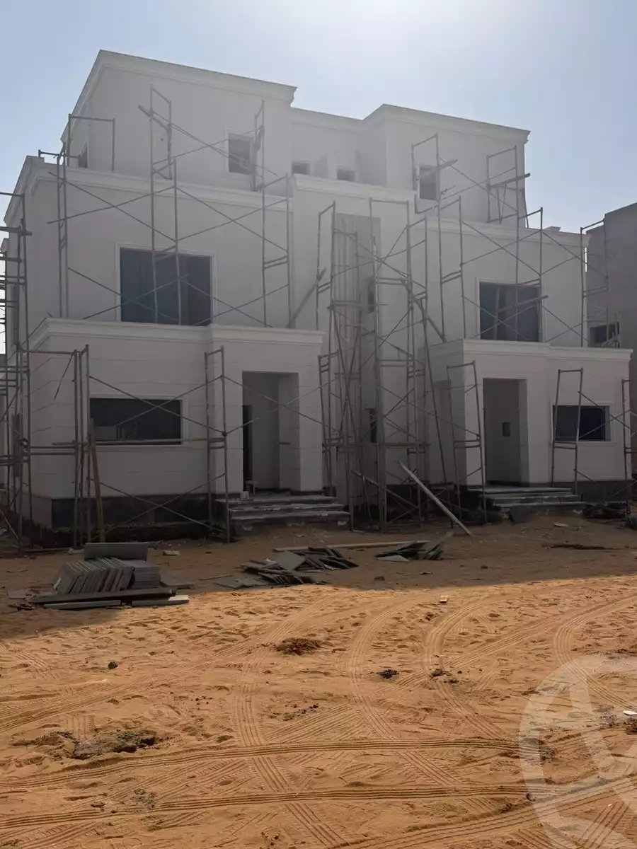 https://aqarmap.com.eg/en/listing/5277397-for-sale-cairo-el-sheikh-zayed-city-lshykh-zyd-ljdyd-naia-west