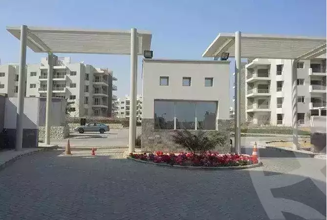 https://aqarmap.com.eg/en/listing/5283632-for-sale-cairo-el-sheikh-zayed-city-compounds-dh-drys