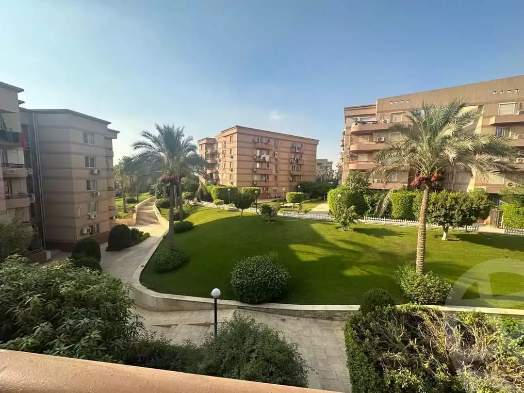 https://aqarmap.com.eg/ar/listing/5287094-for-sale-cairo-new-cairo-lrhb-city-phase-4-mostafa-kamel-st