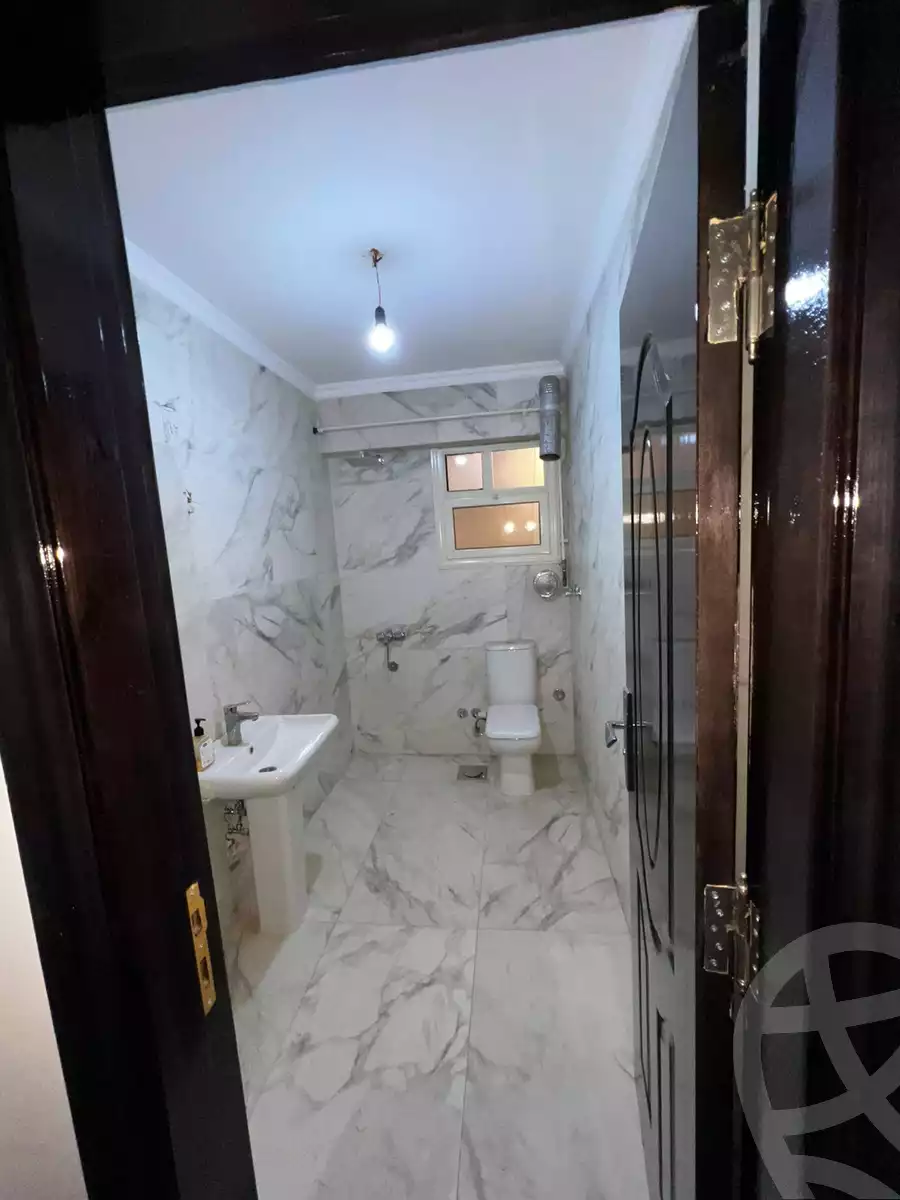 https://aqarmap.com.eg/en/listing/5290586-for-sale-cairo-elnozha-elgedidah-el-quds-el-shareef-st