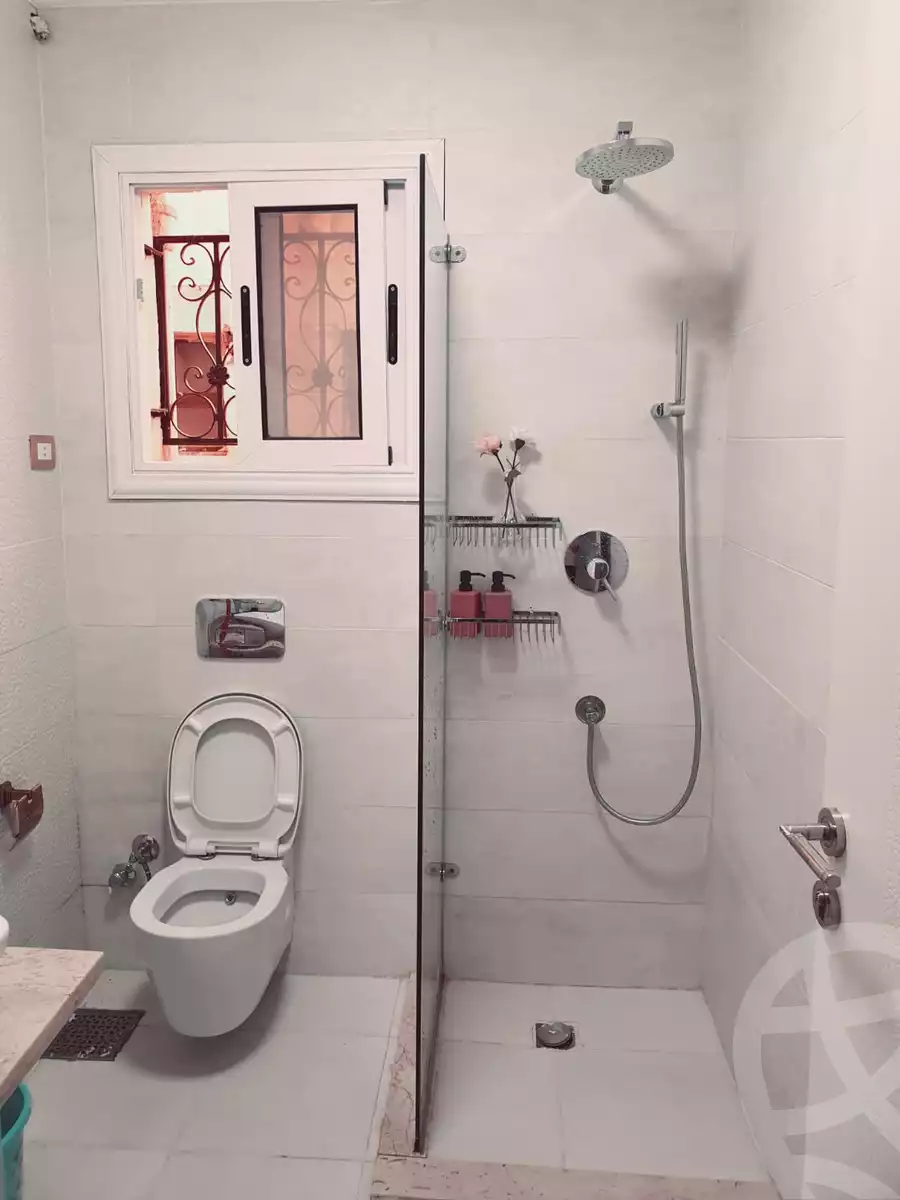 https://aqarmap.com.eg/en/listing/5292334-for-sale-cairo-new-cairo-lrhb-city-phase-5-talaat-mostafa-st