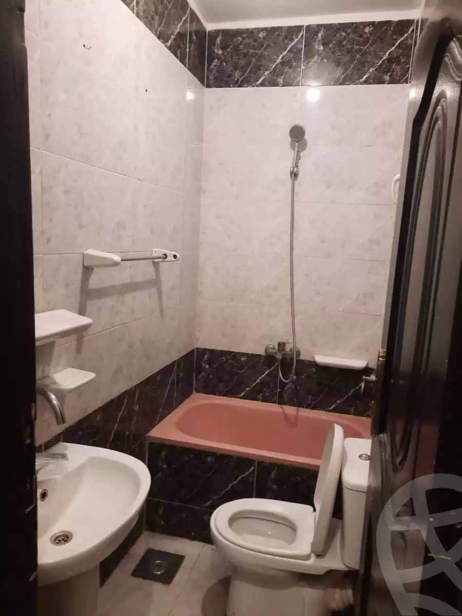 https://aqarmap.com.eg/ar/listing/5297266-for-rent-cairo-ain-shams-jsr-lswys